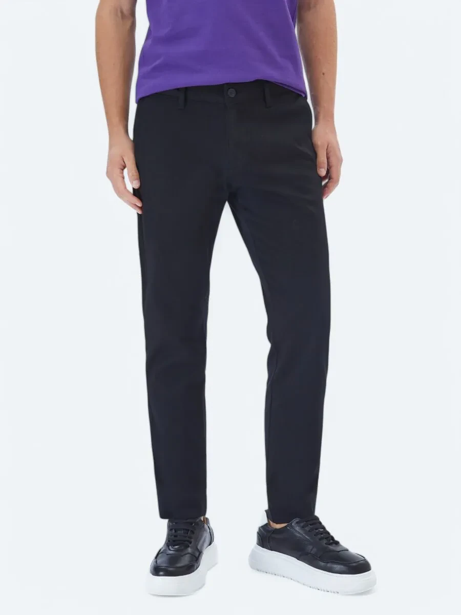 Black Weaving Regular Fit Casual Cotton Blended Trousers - 2