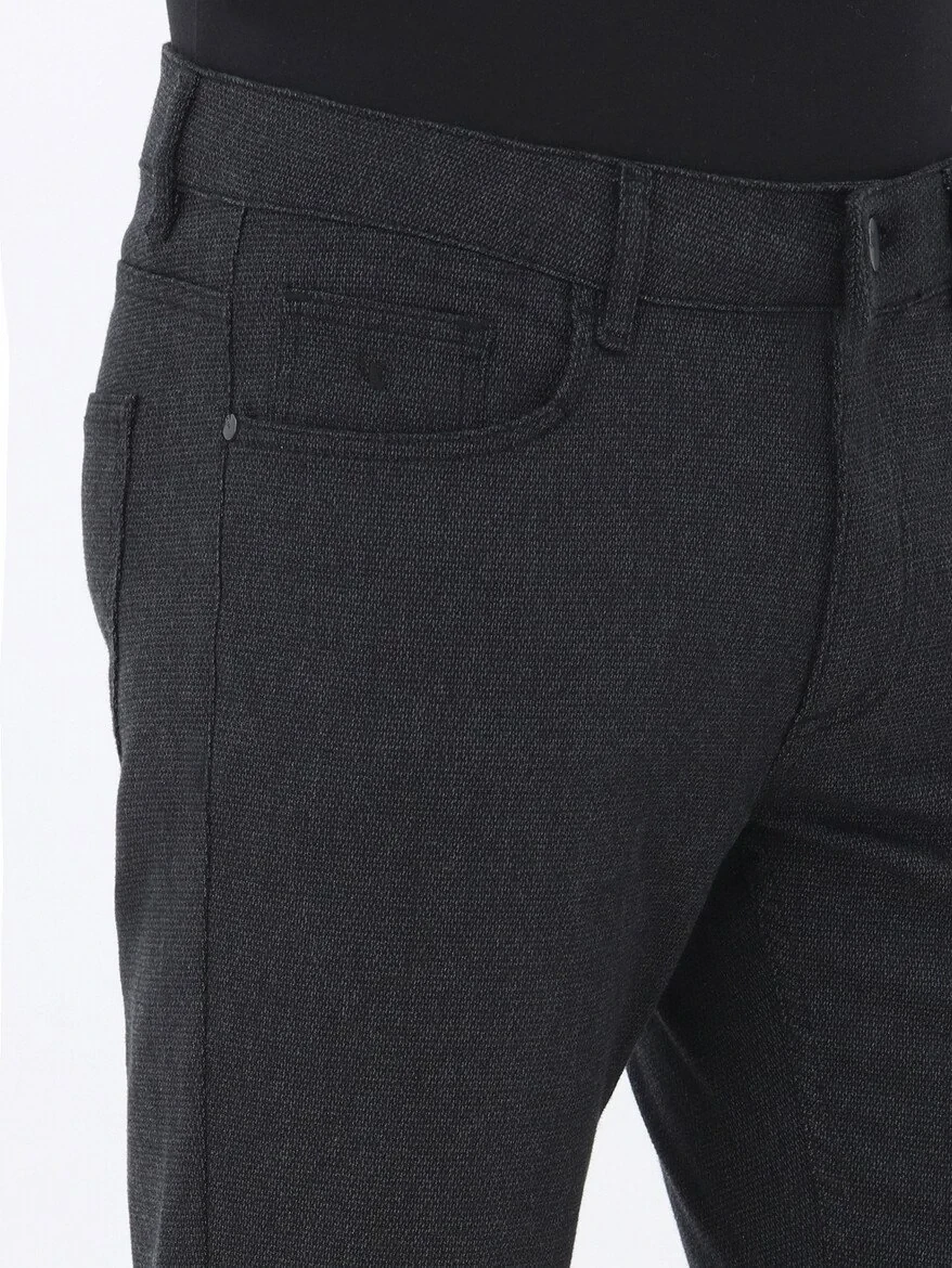 Black Weaving Slim Fit Casual Cotton Blended Trousers - 3