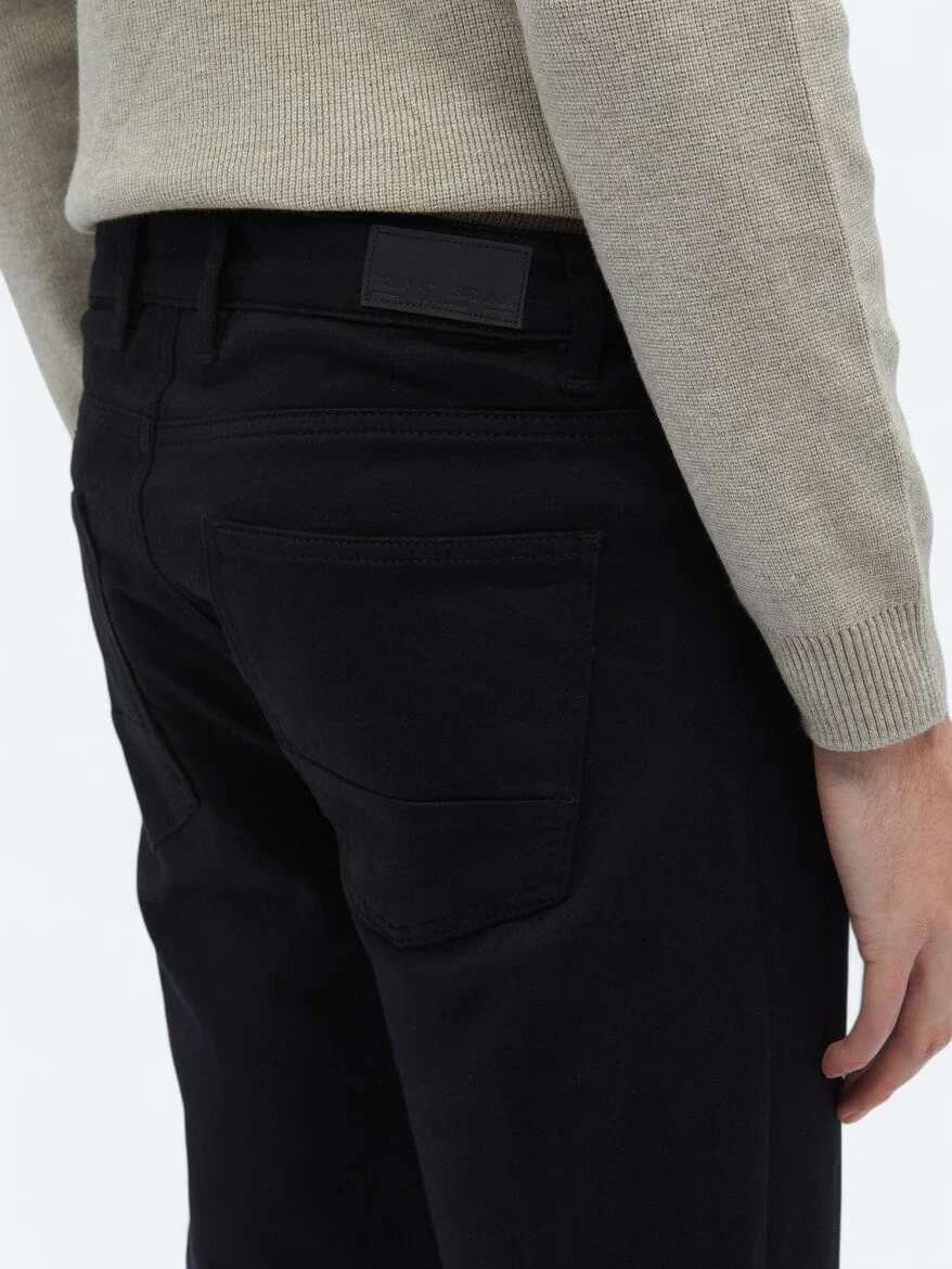Black Weaving Slim Fit Casual Cotton Blended Trousers 