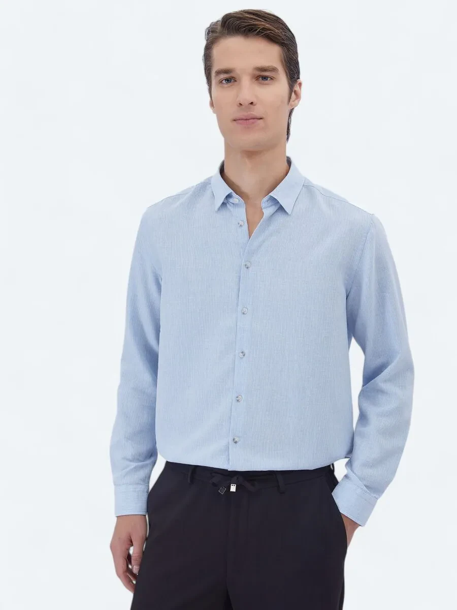 Blue Plain Regular Fit Weaving Casual Cotton Blended Shirt - 1