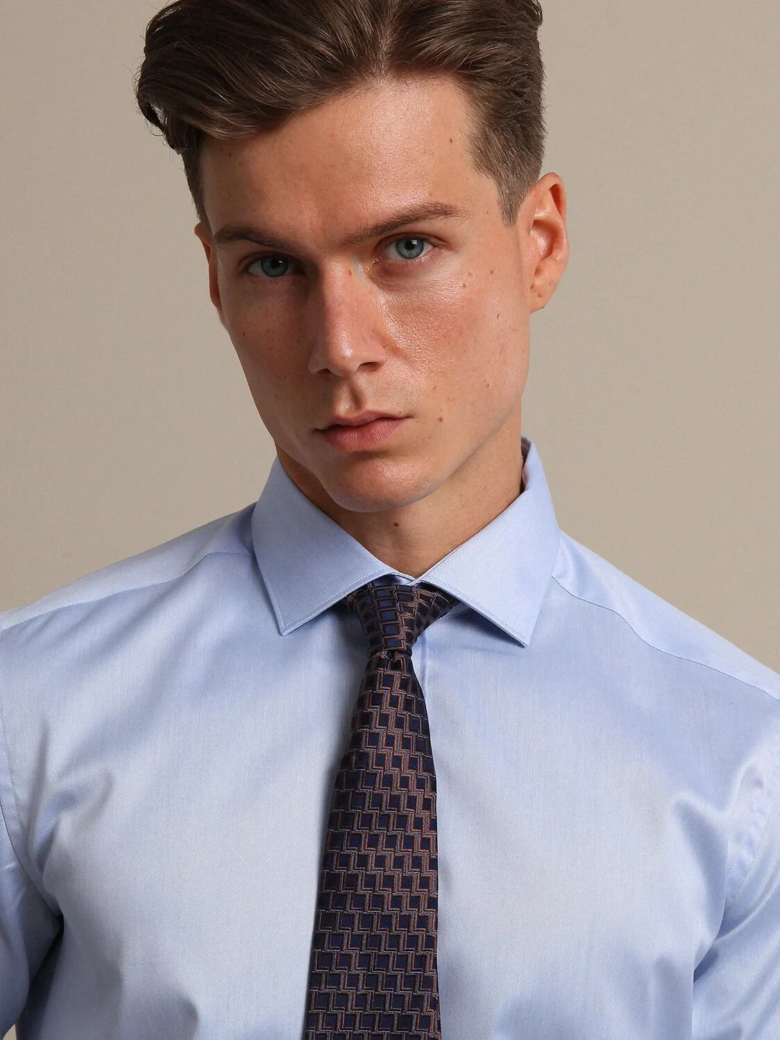 Blue Plain Regular Fit Weaving Classical 100% Cotton Shirt - 2