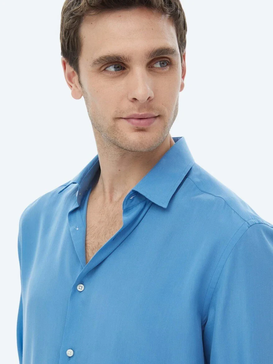 Blue Regular Fit Weaving Casual Shirt 
