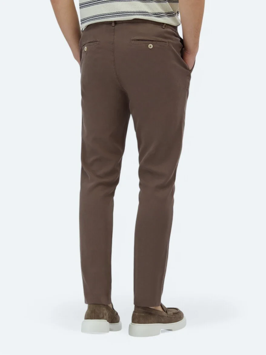 Brown Weaving Jogging Fit Casual Cotton Blended Trousers 