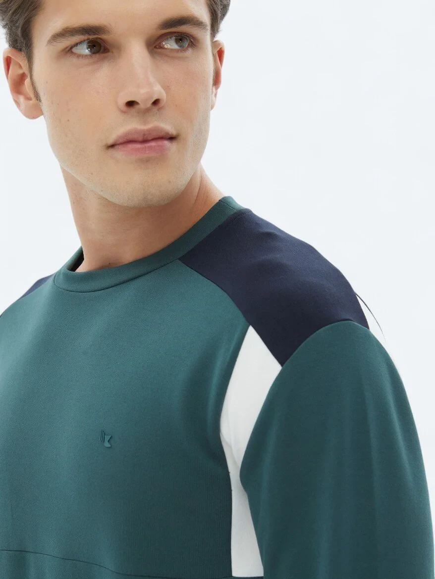 Green Crew Neck Plain Sweatshirt - 5