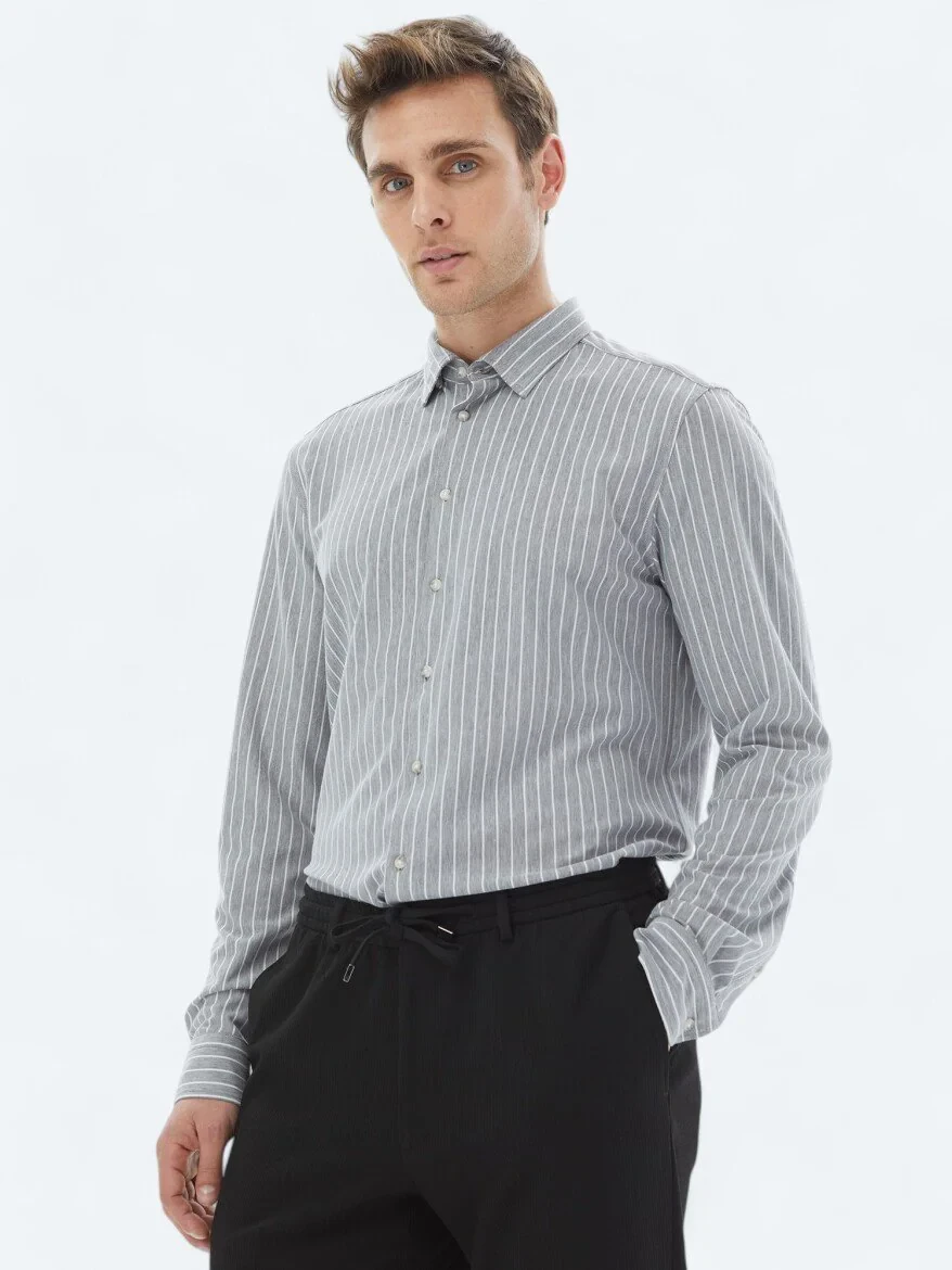Grey Striped Regular Fit Knitting Casual Cotton Blended Shirt - 1
