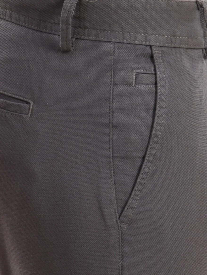 Grey Weaving Regular Fit Casual Cotton Blended Trousers - 4