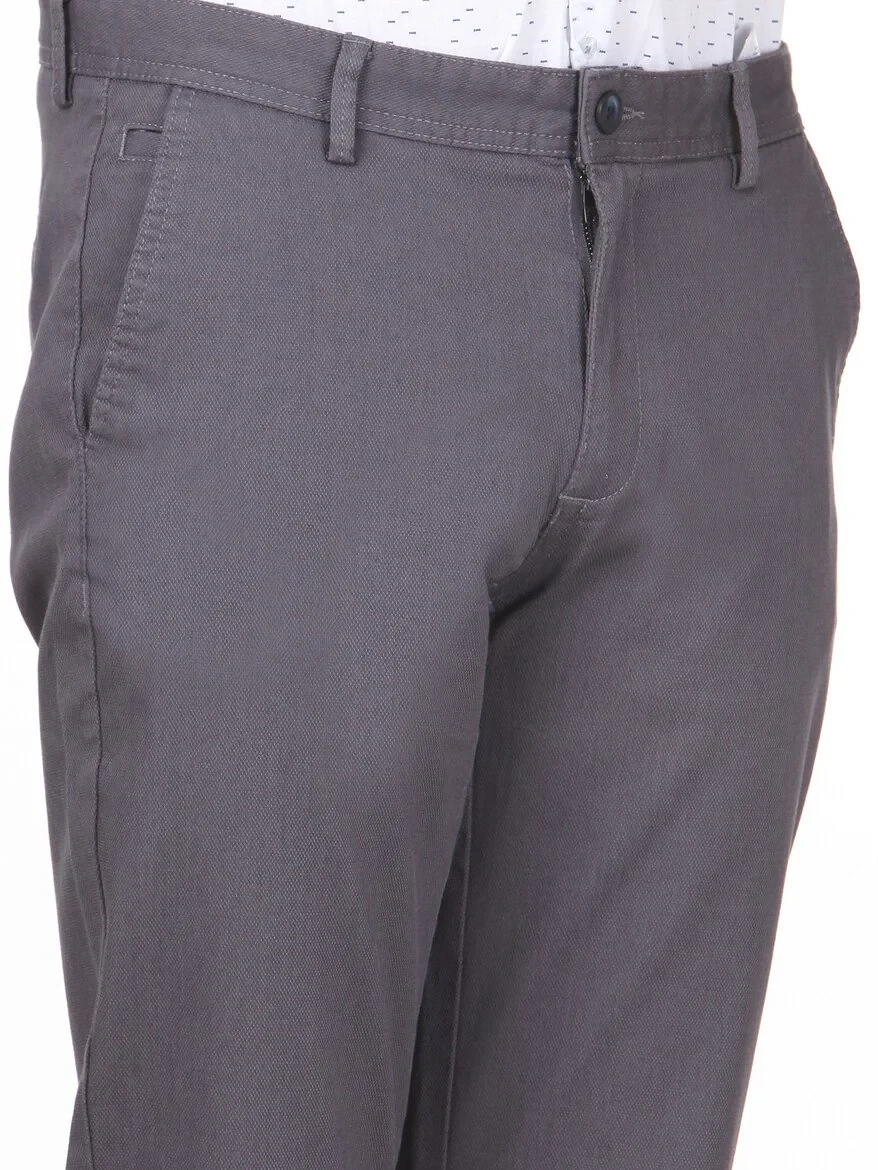 Grey Weaving Regular Fit Casual Cotton Blended Trousers - 2