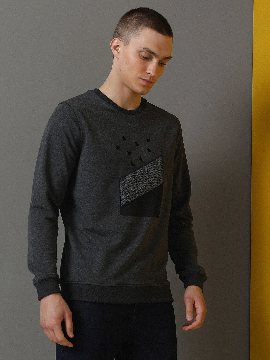 Gri Baskılı Sweatshırt - 3