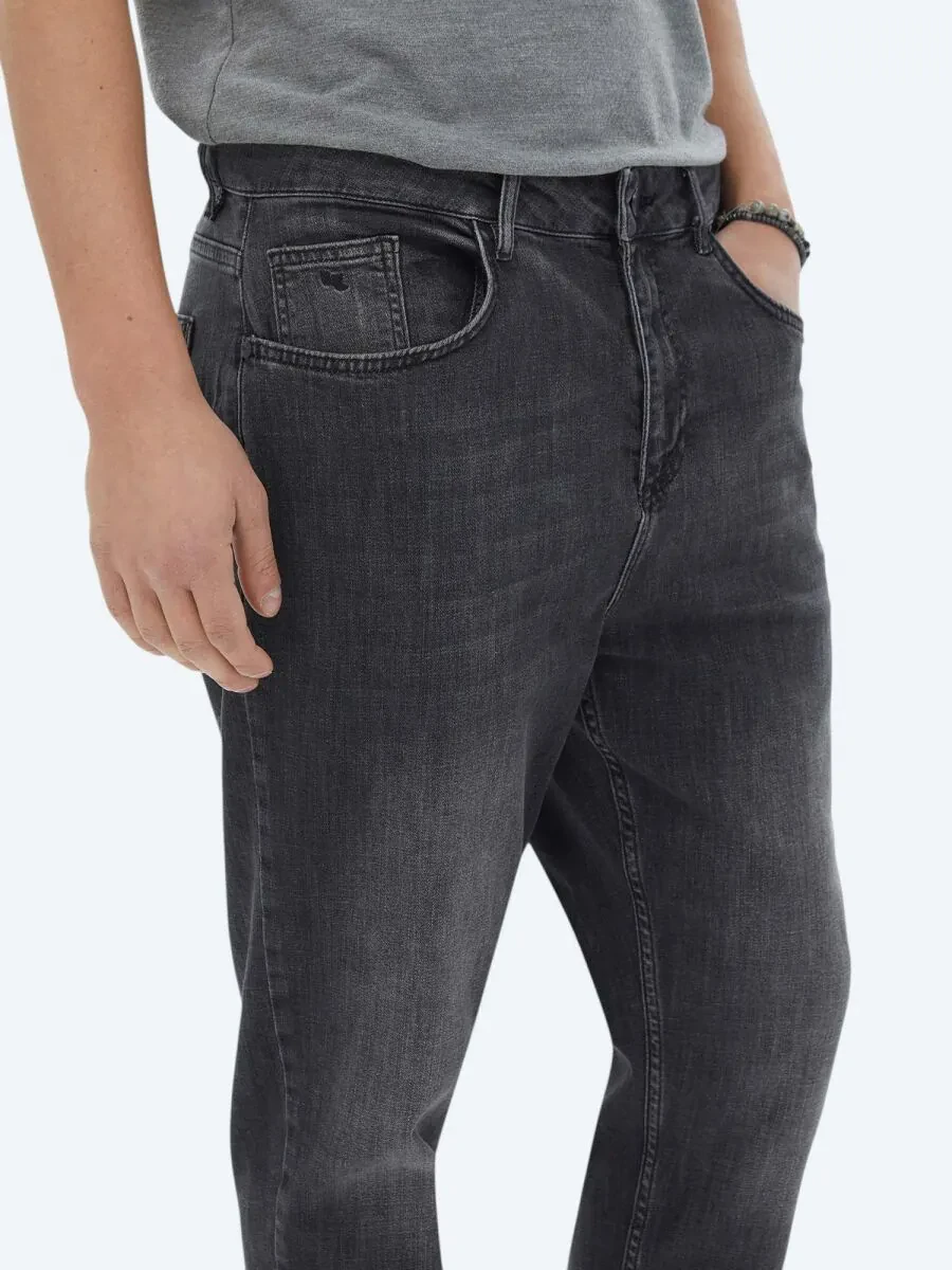 Hard Coal Carrot Fit Denim Cotton Blended Trousers - 3