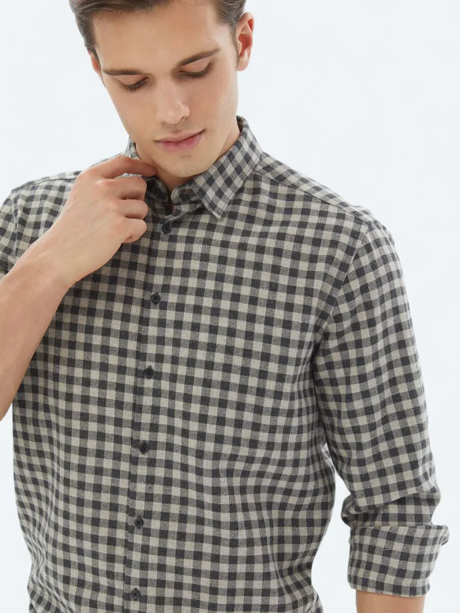Hard Coal Checkered Regular Fit Weaving Casual Cotton Blended Shirt - 3