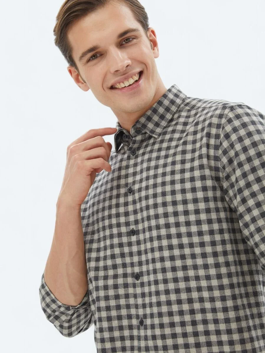 Hard Coal Checkered Regular Fit Weaving Casual Cotton Blended Shirt - 4