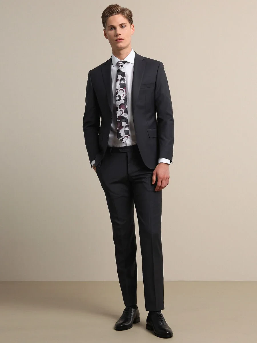 Hard Coal Modern Fit Wool Blended Suit - 4
