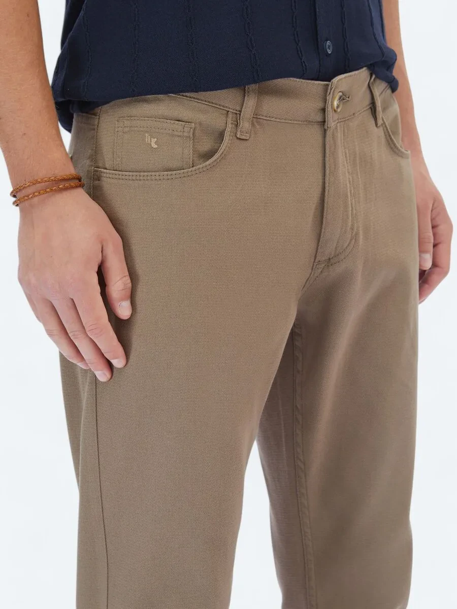Hazelnut Weaving Slim Fit Casual Cotton Blended Trousers - 3