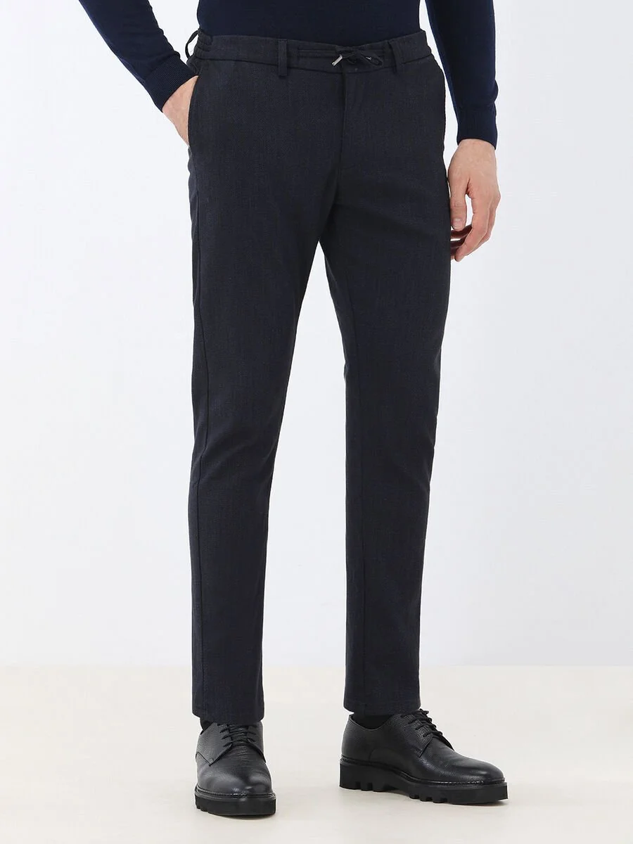 Lacivert Dokuma Jogging Fit Casual Pamuk Karışımlı Pantolon - 1