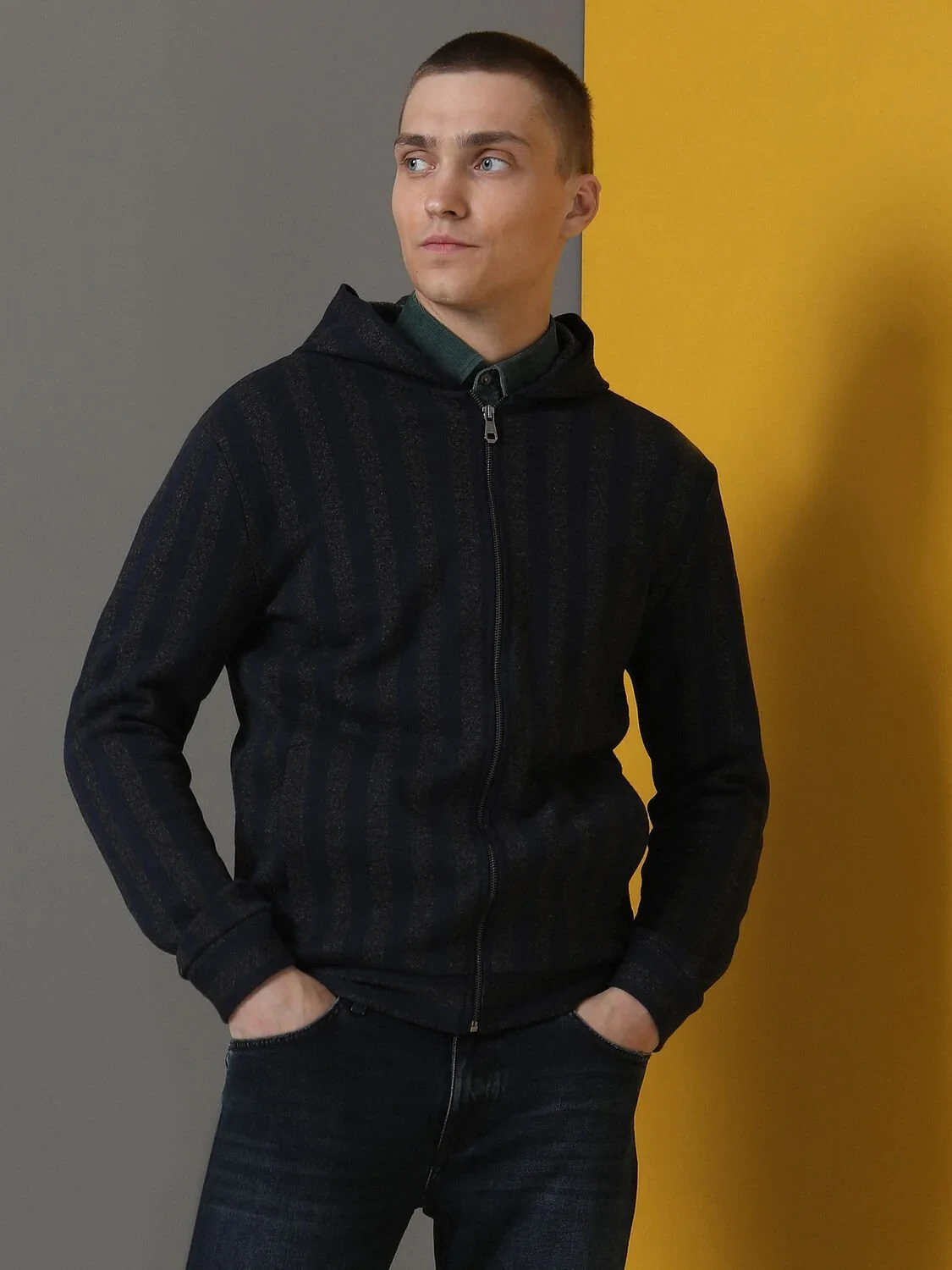 Lacivert Kapüşonlu Desenli Sweatshırt - 2