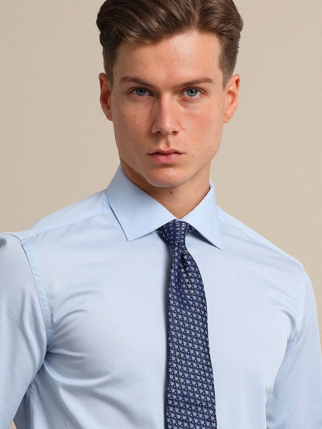 Light Blue Plain Regular Fit Weaving Classical 100% Cotton Shirt - 1