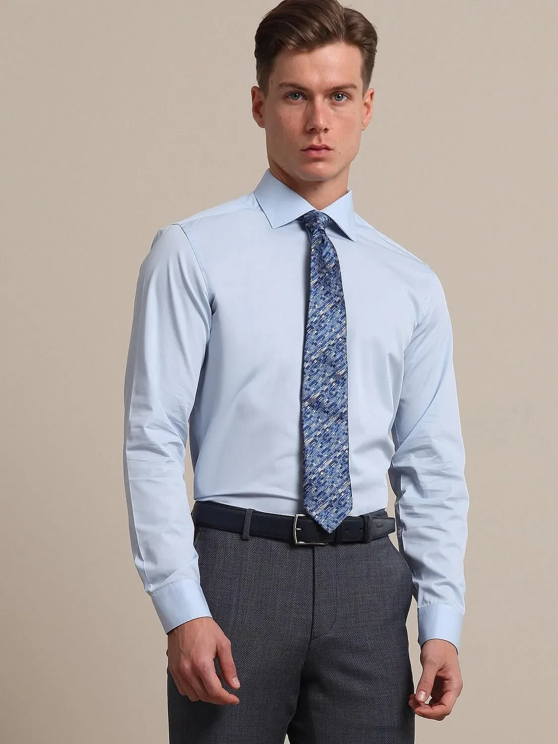 Light Blue Plain Slim Fit Weaving Classical Cotton Blended Shirt - 1