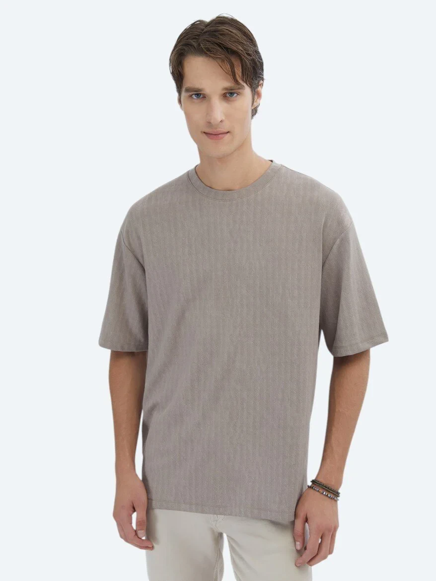 Mink Patterned Crew Neck T-Shirt - 1