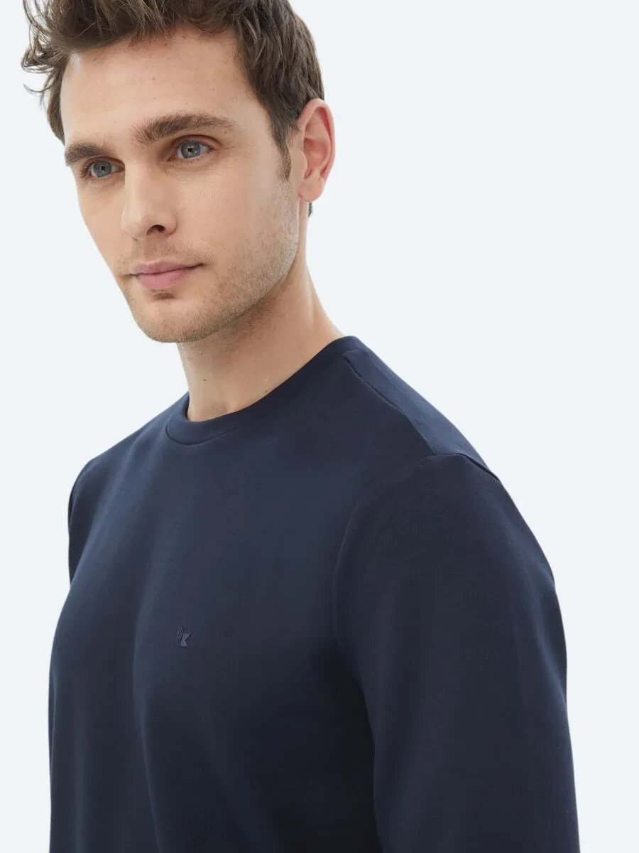 Navy Blue Crew Neck Printed Sweatshirt - 8