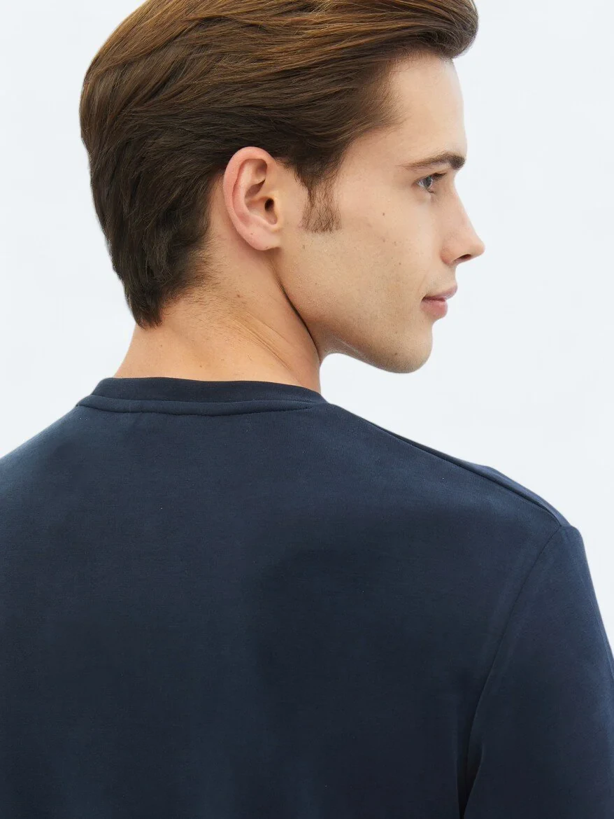 Navy Blue Crew Neck Printed Sweatshirt 