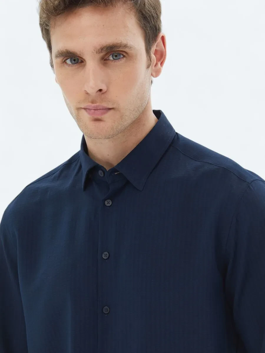 Navy Blue Regular Fit Weaving Casual Shirt - 4