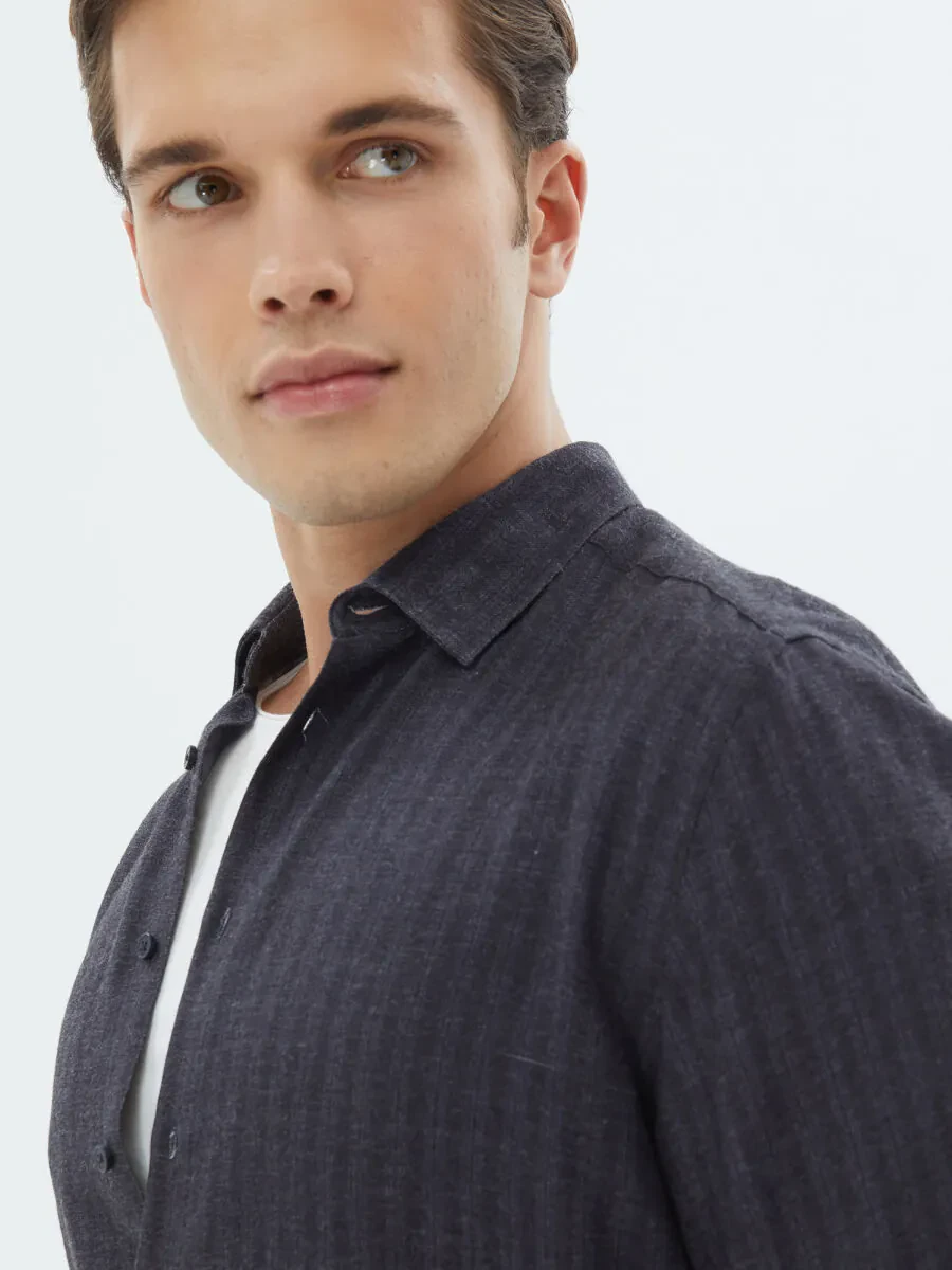 Navy Blue Striped Regular Fit Weaving Casual Shirt - 4