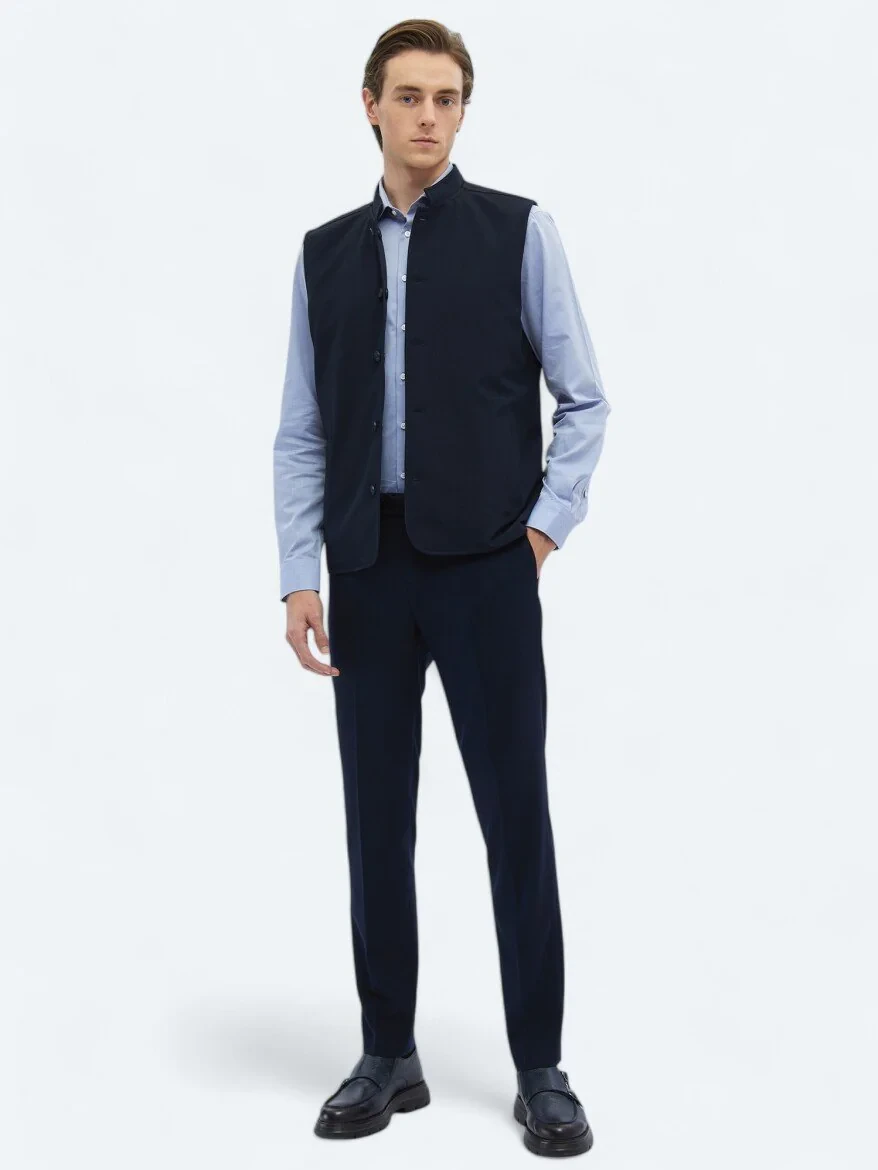 Navy Blue Weaving Puffer Vest - 3