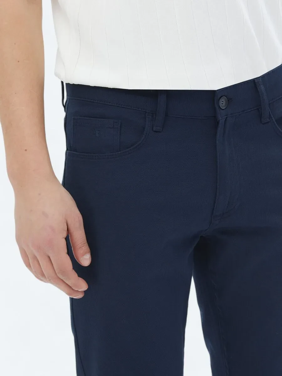 Navy Blue Weaving Slim Fit Casual Cotton Blended Trousers - 3