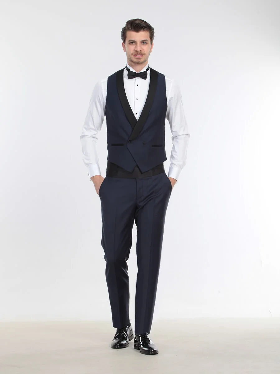 Saks Classical Waistcoat - 5
