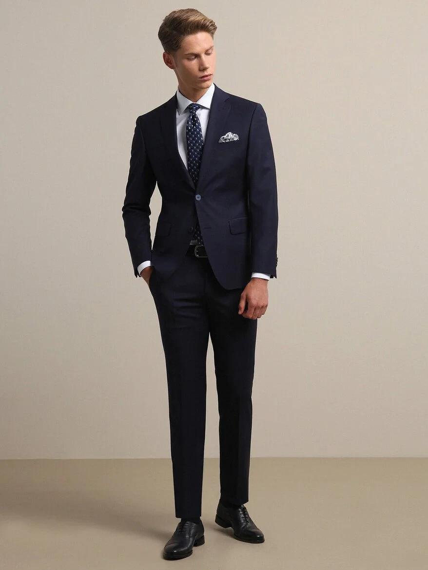 Saks Modern Fit Wool Blended Suit - 3