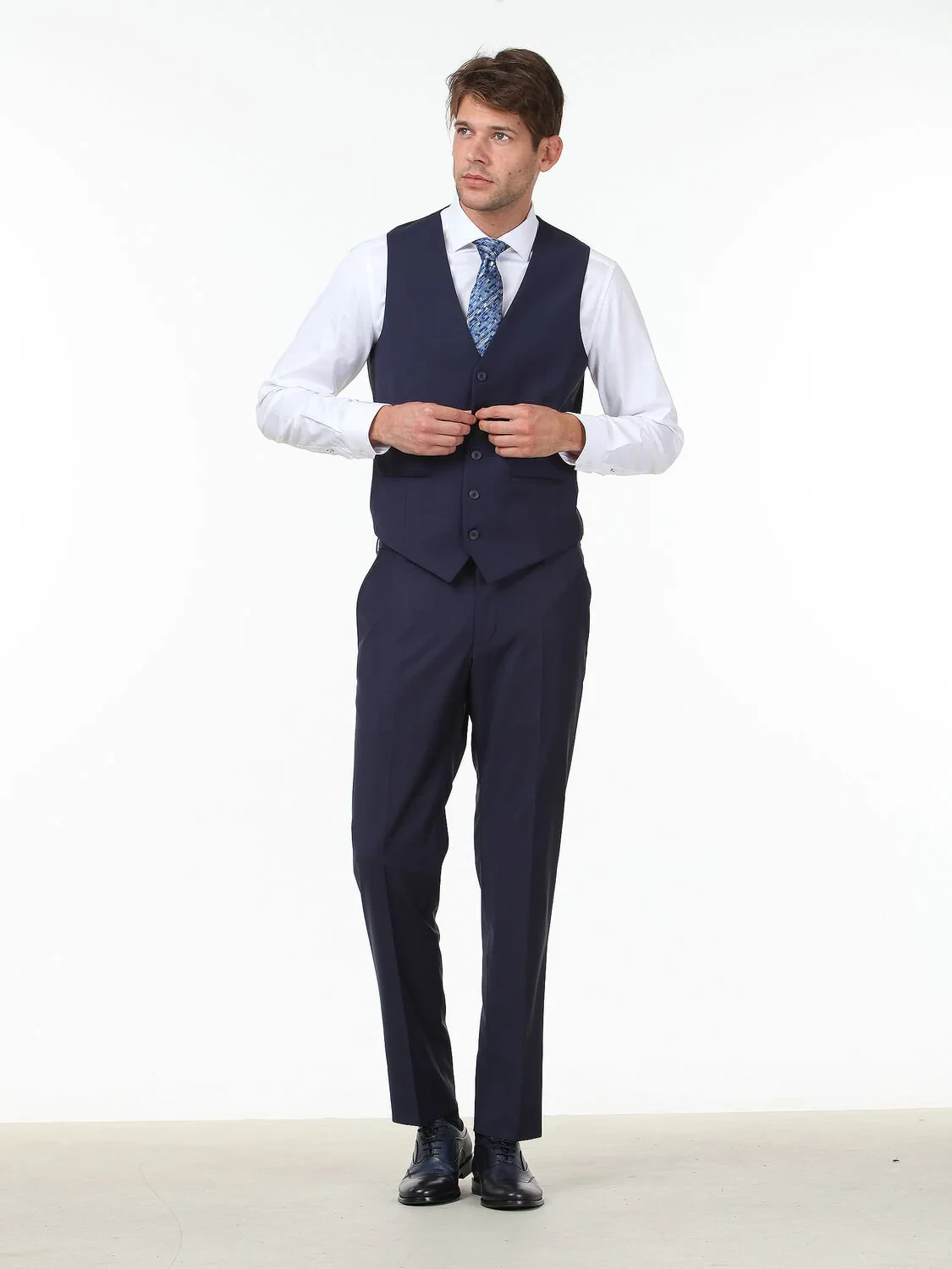 Saks Plain Classical Waistcoat - 2