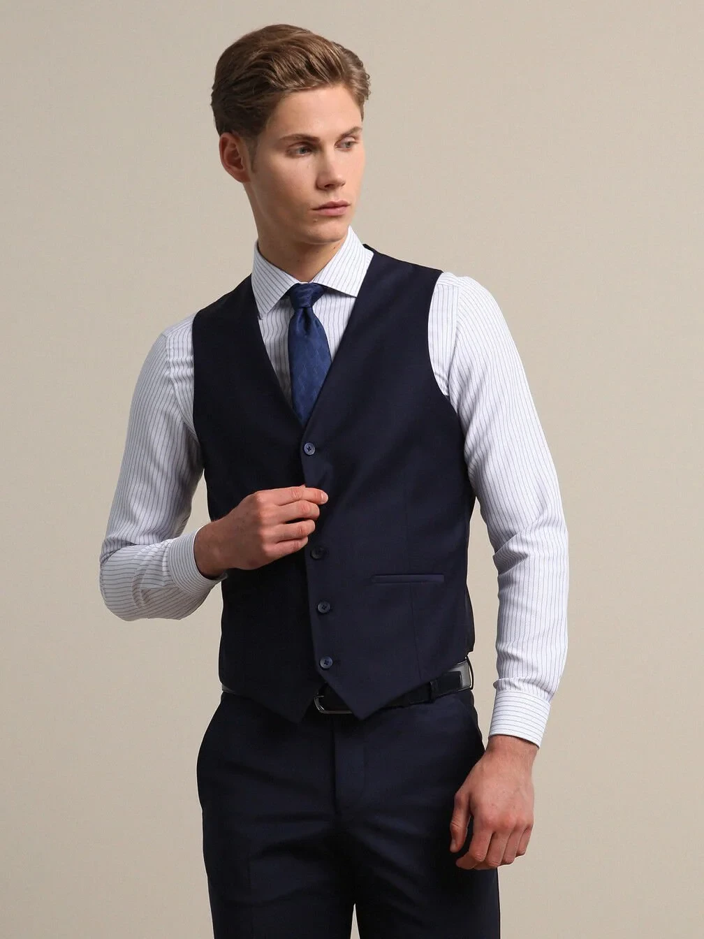 Saks Plain Classical Waistcoat - 4