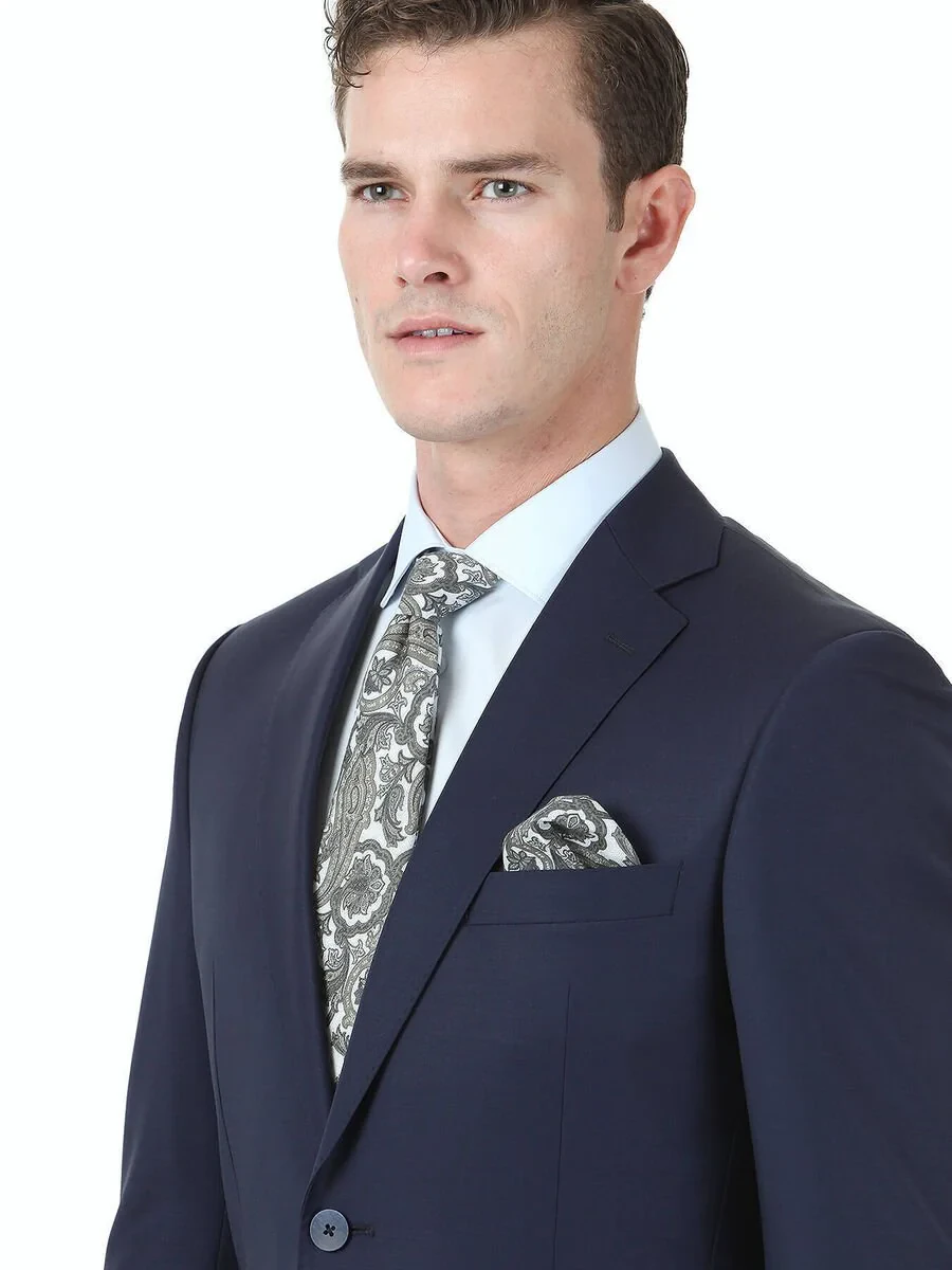 Saks Regular Fit Wool Blended Suit - 3
