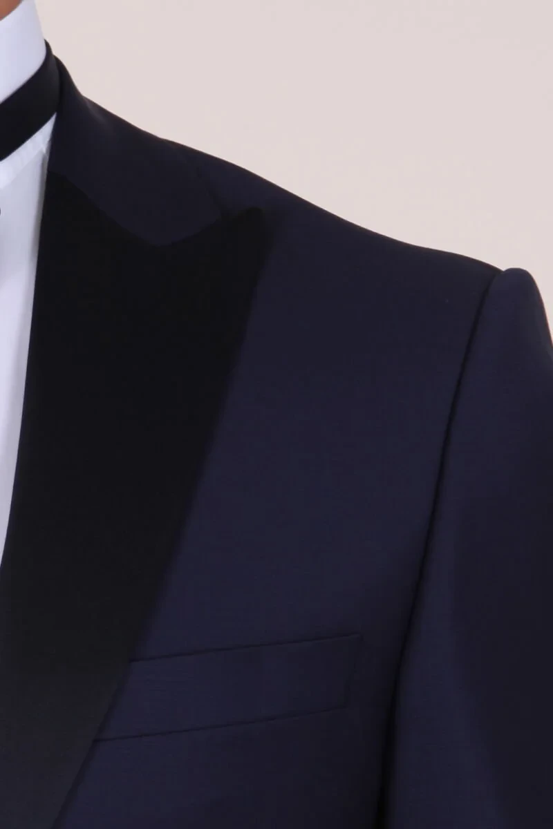 Saks Tuxedo - 3