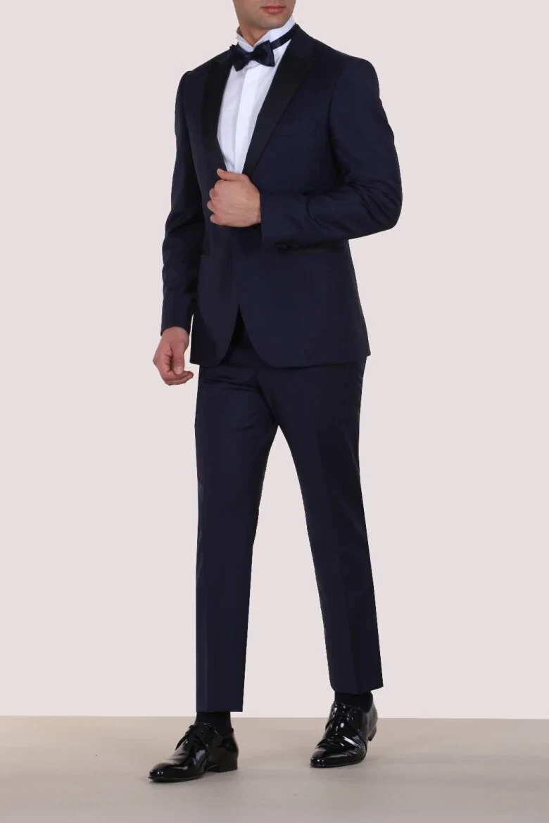 Saks Tuxedo - 4