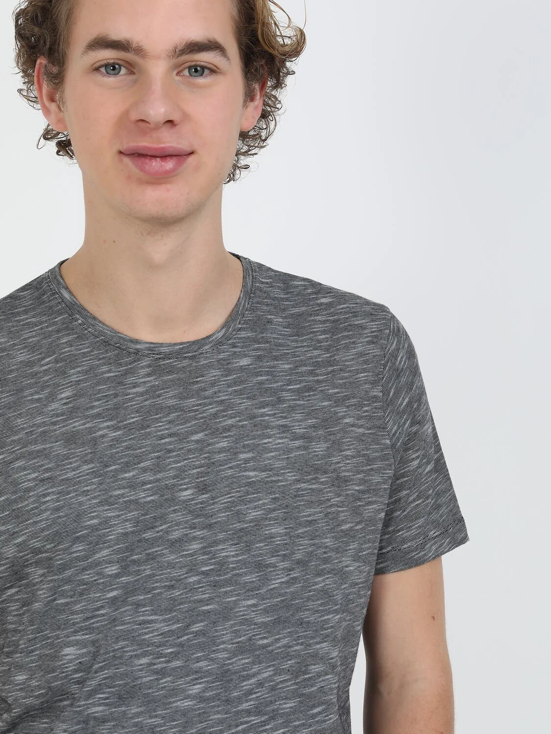 Siyah Bisiklet Yaka Pamuk Karışımlı T-Shirt - 2