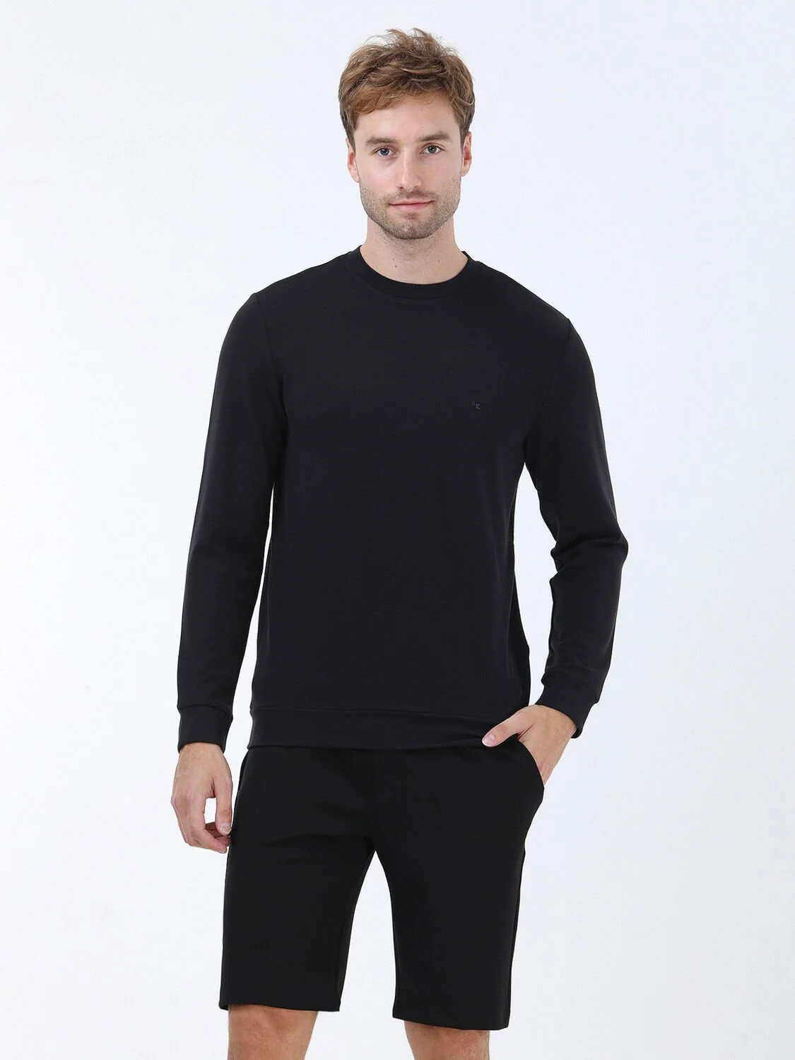 Siyah Bisiklet Yaka Sweatshırt - 1