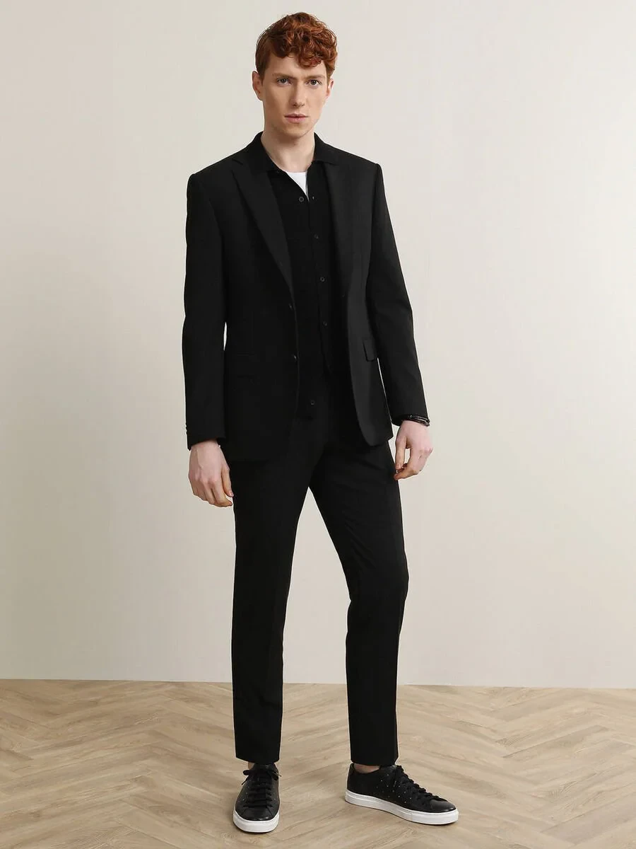 Siyah Çizgili Modern Fit Takım Elbise - 1