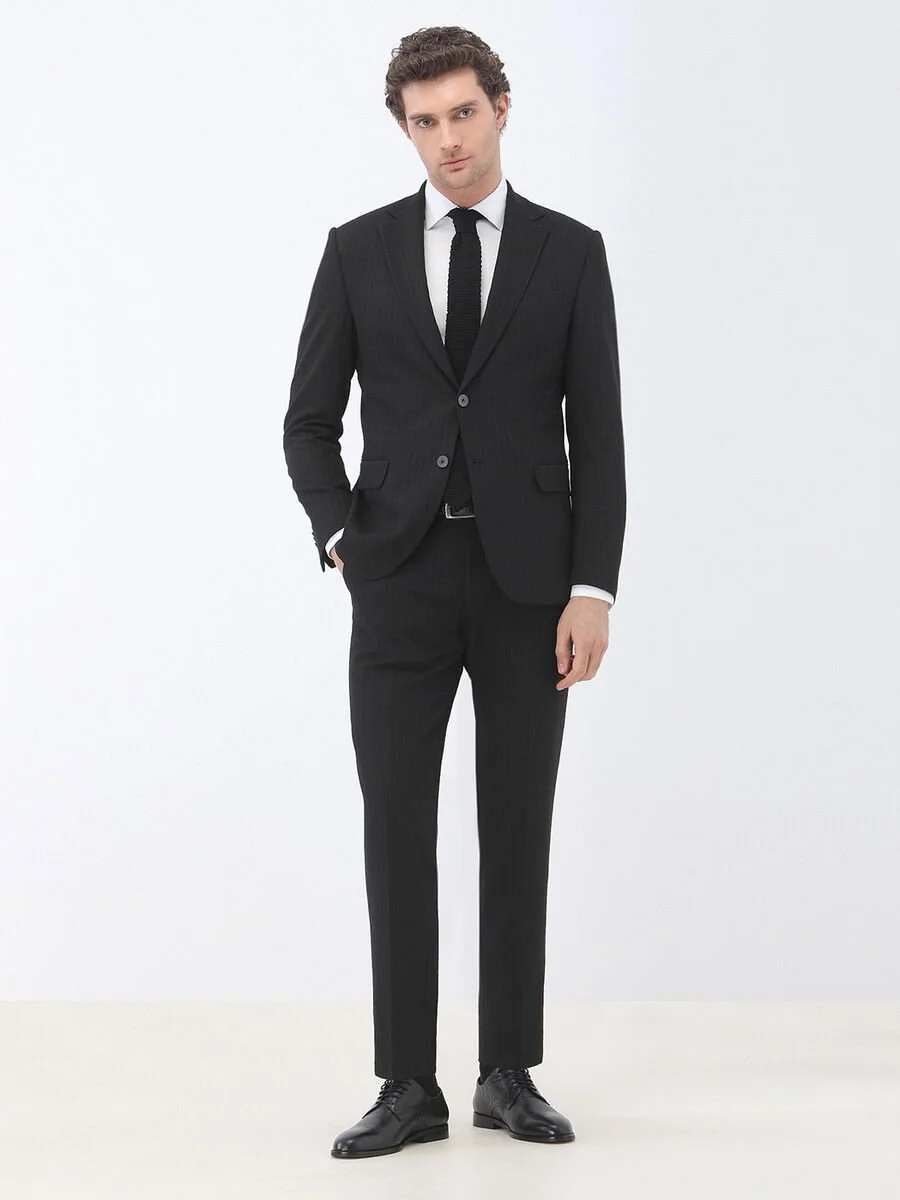 Siyah Çizgili Modern Fit Takım Elbise - 4