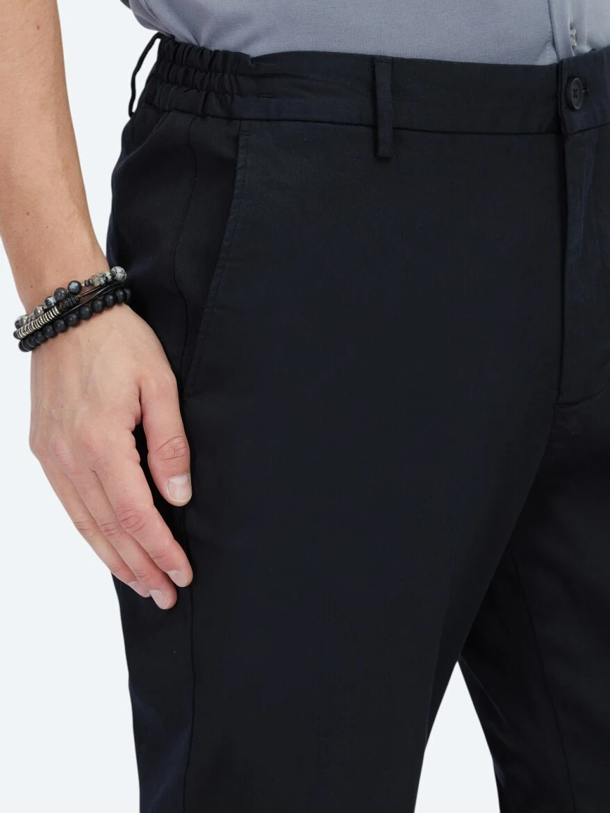 Siyah Dokuma Jogging Fit Casual Pamuk Karışımlı Pantolon - 4