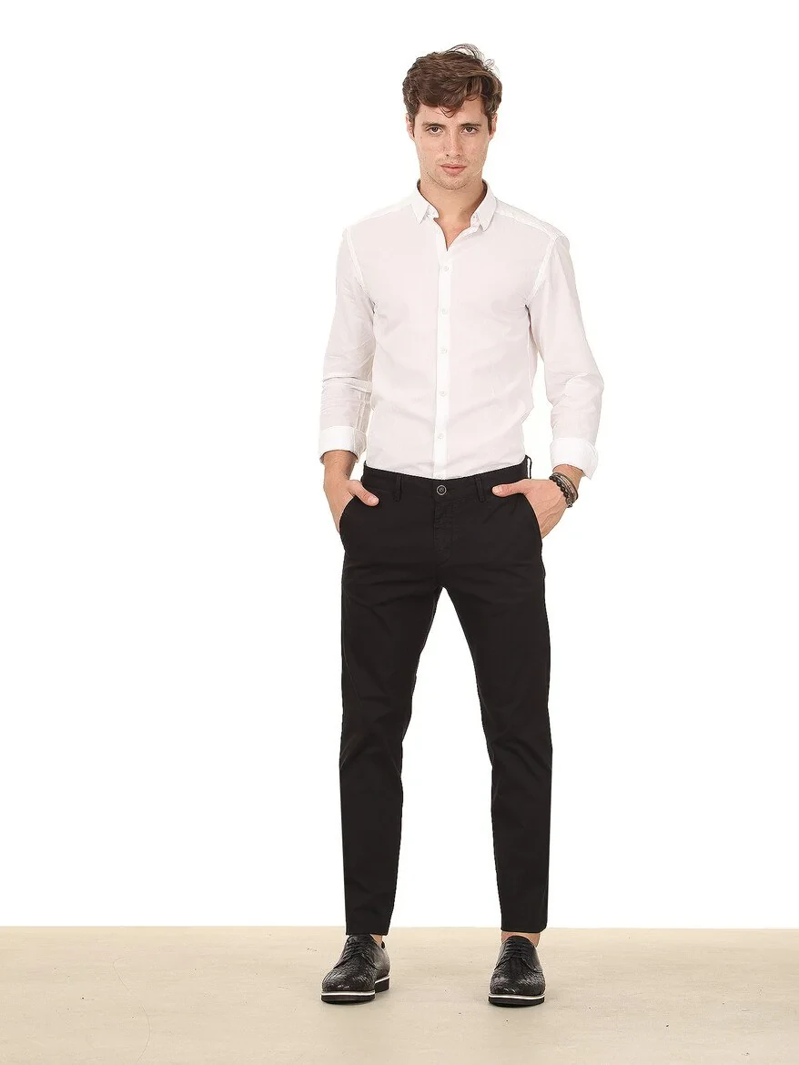 Siyah Düz Dokuma Regular Fit Casual Pamuk Karışımlı Pantolon - 2