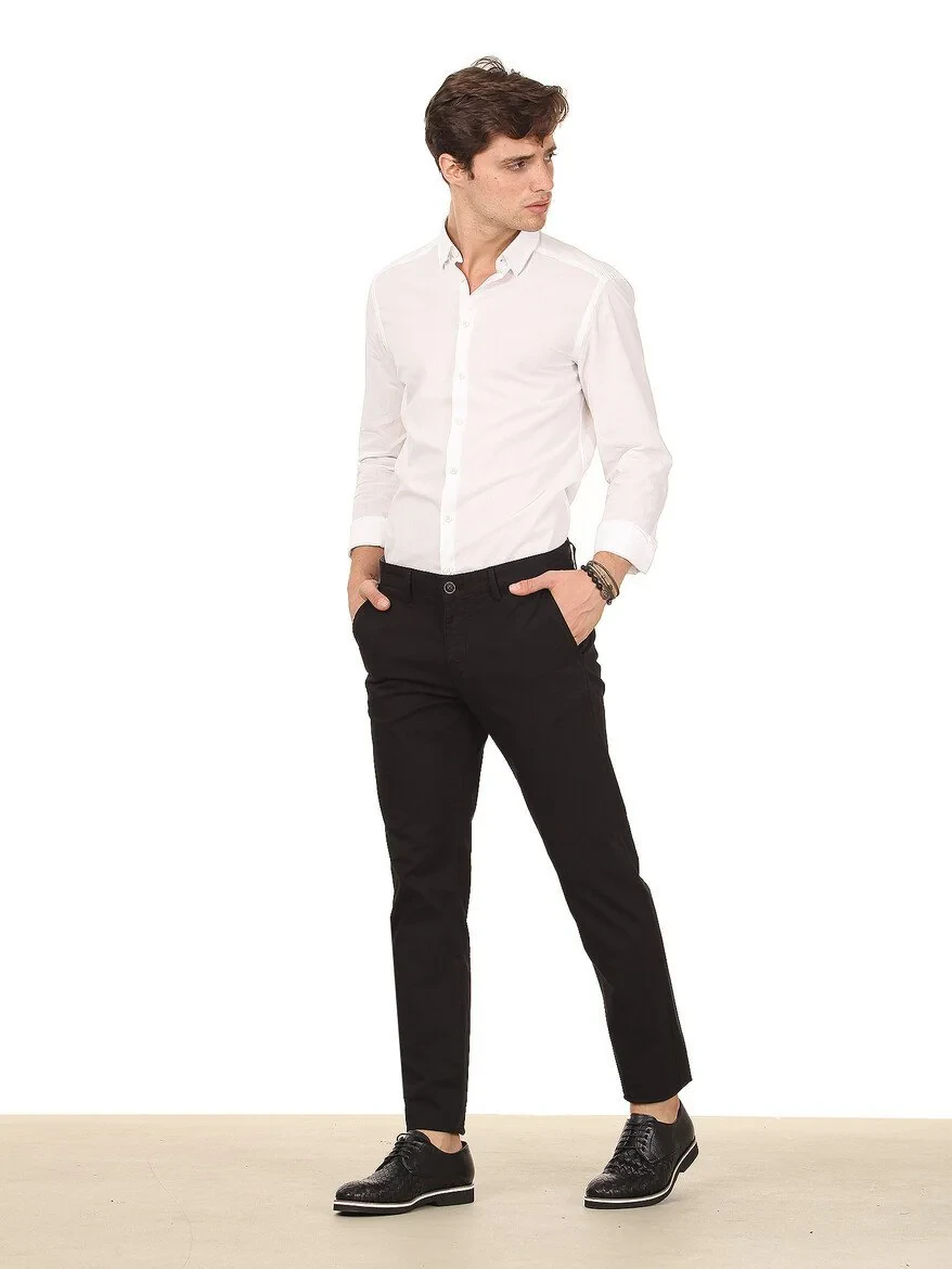Siyah Düz Dokuma Regular Fit Casual Pamuk Karışımlı Pantolon - 3