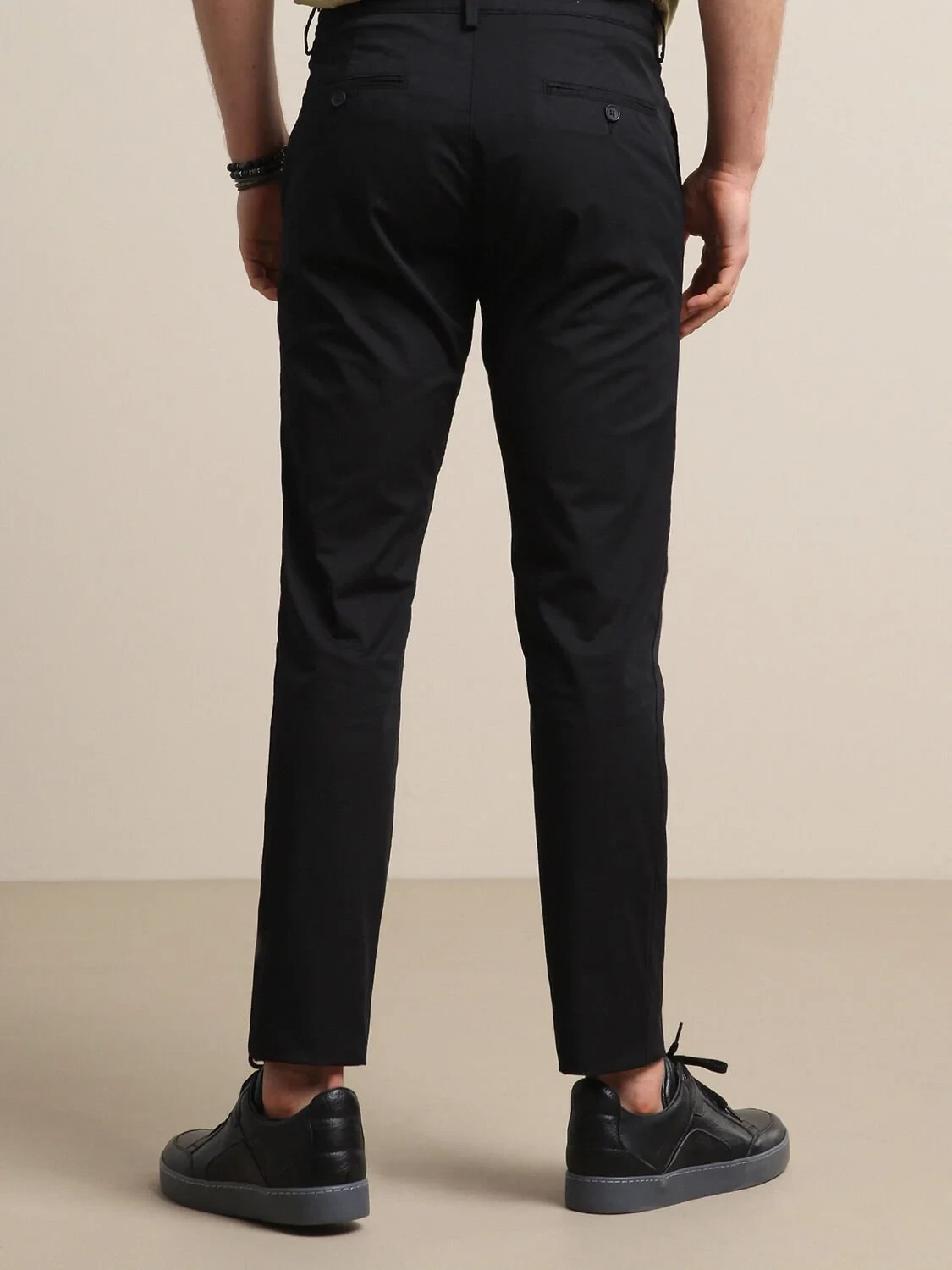 Siyah Düz Dokuma Regular Fit Casual Pamuk Karışımlı Pantolon - 5