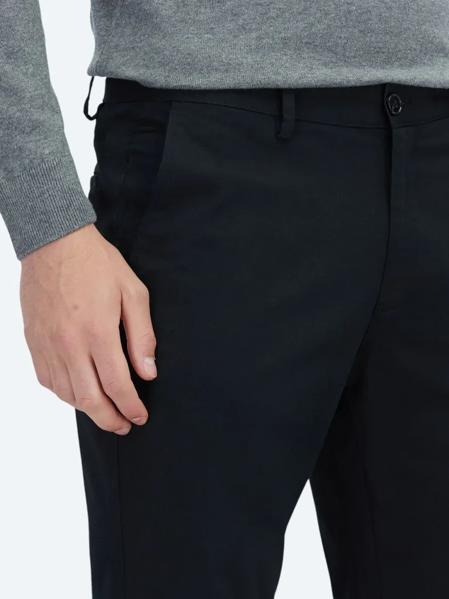 Siyah Düz Dokuma Regular Fit Casual Pamuk Karışımlı Pantolon - 3