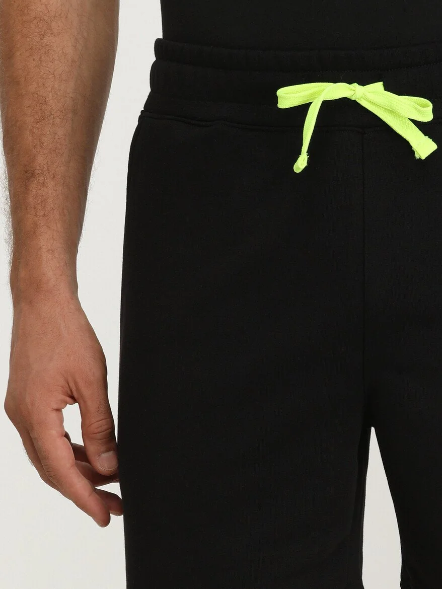Siyah Düz Örme Jogging Fit Spor Pamuk Karışımlı Bermuda - 3
