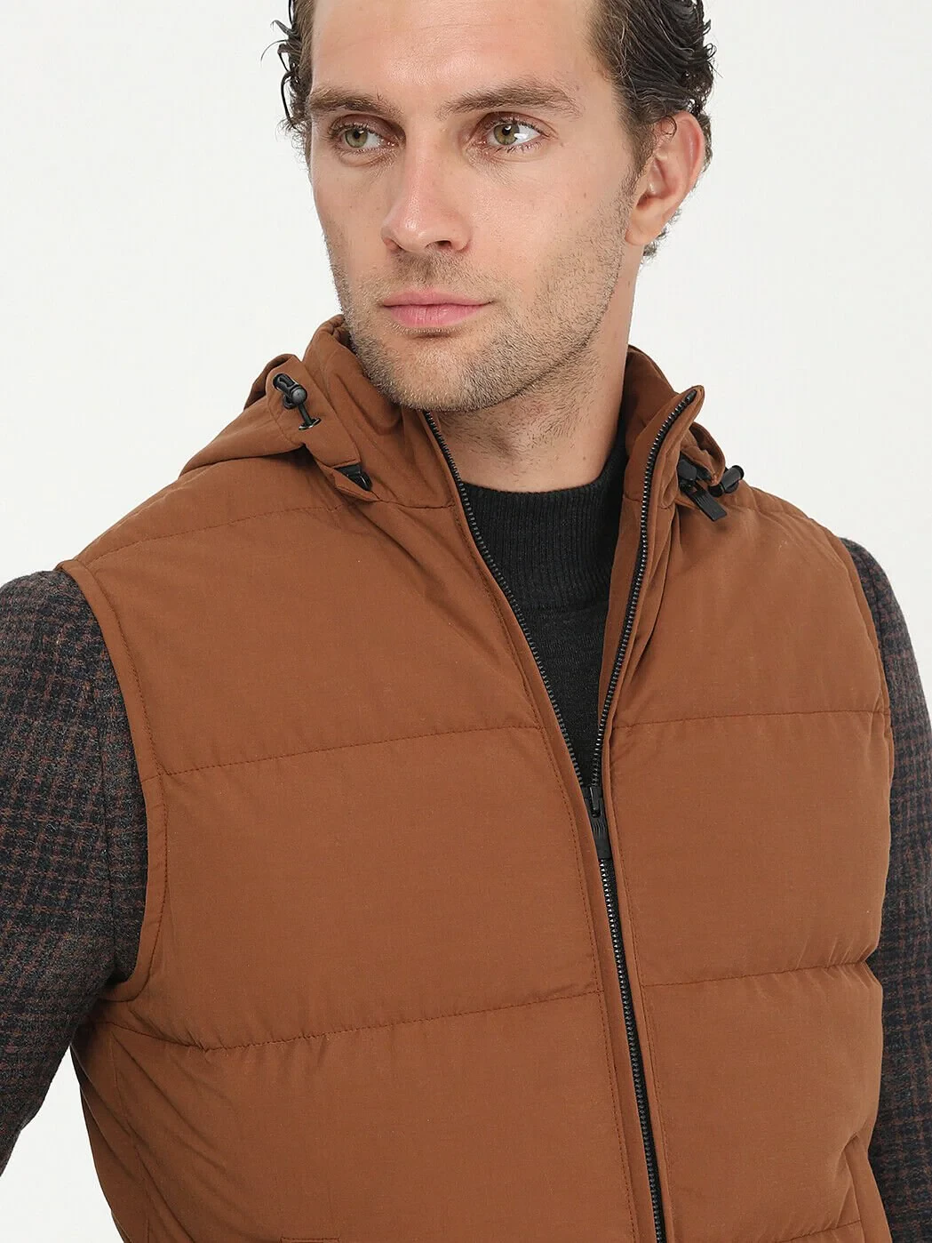 Tile Red Cotton Blended Weaving Puffer Vest - 2