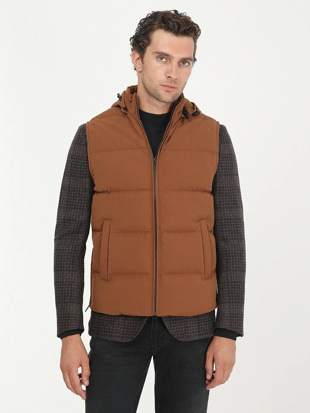 Tile Red Cotton Blended Weaving Puffer Vest - 3