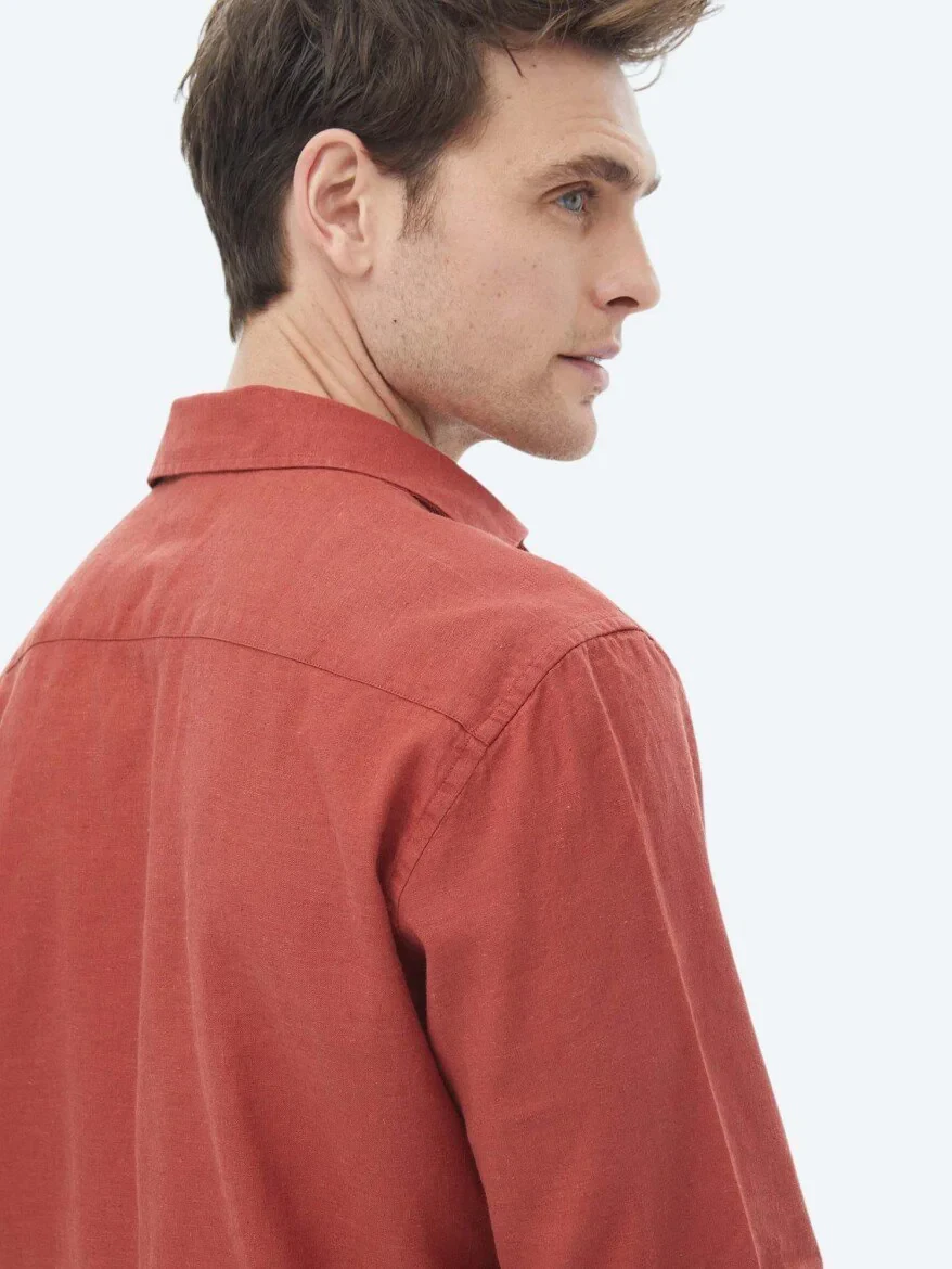 Tile Red Plain Regular Fit Weaving Casual Cotton Blended Shirt 