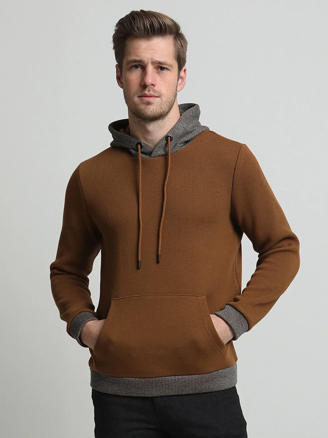 Turuncu Kapüşonlu Düz Sweatshırt - 1