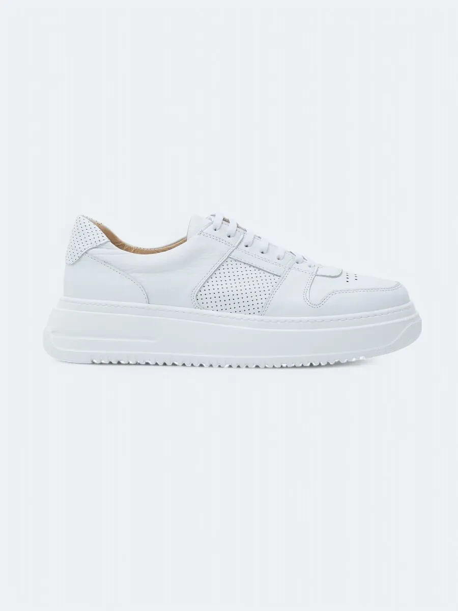 White Sneaker - 1